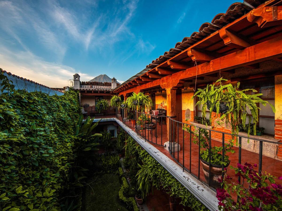 Naif Boutique Hotel Antigua Bagian luar foto